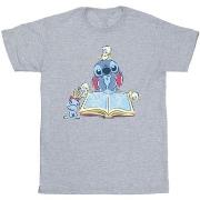 T-shirt enfant Disney Reading Reading A Book