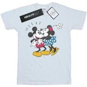 T-shirt Disney Mickey Mouse Mickey And Minnie Kiss