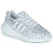 Baskets basses adidas SWIFT RUN 22