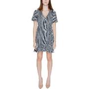 Robe courte Only 15256778 - ONLNOVA LIFE S/S MARLIE WRAP AOP