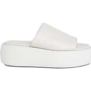 Chaussons Calvin Klein Jeans flatform slide