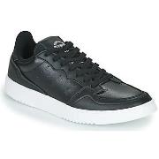 Baskets basses adidas SUPERCOURT