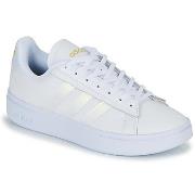 Baskets basses adidas GRAND COURT ALPHA