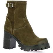 Boots Spaziozero Boots cuir velours