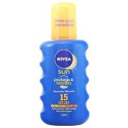 Protections solaires Nivea Sun Protege hidrata Spray Spf15