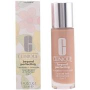 Fonds de teint &amp; Bases Clinique Beyond Perfecting Foundation + Con...