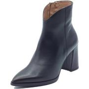 Boots Wonders H-5403 Frick Bora