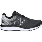 Chaussures New Balance M680NB7