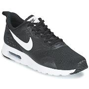 Baskets basses Nike AIR MAX TAVAS