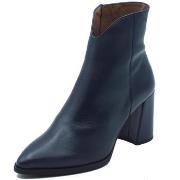 Boots Wonders M-5403 Iseo