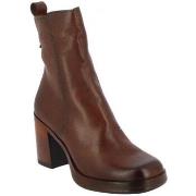 Boots Mjus p96212