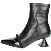 Boots Braccialini L58