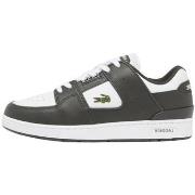 Baskets basses Lacoste Baskets homme Ref 63795 2D2 Vert et blanc