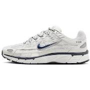 Baskets basses Nike P-6000