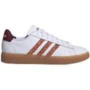 Baskets adidas IH7763