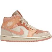 Baskets Nike Air Jordan 1 Apricot