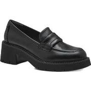 Mocassins Tamaris black leather classic closed loafers