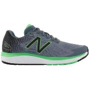 Chaussures New Balance 680 V7