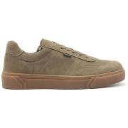 Baskets basses NeroGiardini sneaker in camoscio