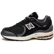 Baskets basses New Balance M2002