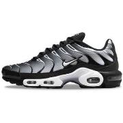 Baskets Nike Air Max Plus Black Metallic Silver