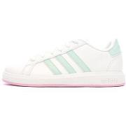 Baskets basses enfant adidas ID7865