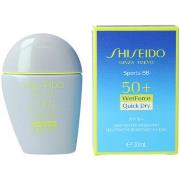 Maquillage BB &amp; CC crèmes Shiseido Solaire Sport Bb moyen Foncé