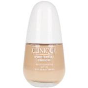 Fonds de teint &amp; Bases Clinique Even Better Clinical Foundation Sp...