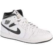 Baskets basses Nike Air 1 Mid