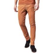 Pantalon Guess Skinny pantalon Chino Homme Daniel M84B29 Brun