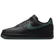 Baskets basses Nike AIR FORCE 1 07