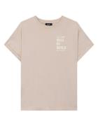 Alix The Label Walk my world t-shirt t-shirts 2503819117