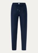 BRAX Farina mid waist straight fit broek van linnen met strikceintuur