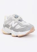 New Balance 9060 sneaker met suède details