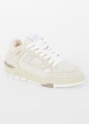 Axel Arigato Area Lo Fluffy sneaker met suède details