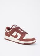 Nike Dunk Low sneaker met suède details