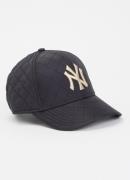 New Era Pet met logo en quiltpatroon