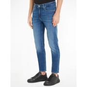 Slim tapered jeans