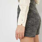 Short in tweed, hoge taille