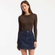 Trui in fijn tricot met ronde hals