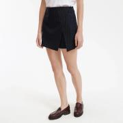 Shortrok met tennisstrepen