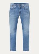 Levi's 502 tapered jeans in lyocellblend met medium wassing