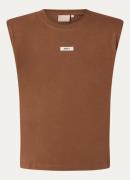 JOSH V Sue top met schoudervulling en logo