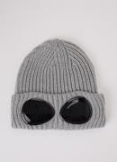 C.P. Company Ribgebreide muts van wol met logo