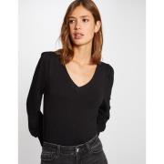 Pull en fine maille, col V