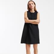 Robe courte évasée sans manches, en lin