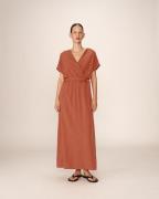 Robe longue fluide, ceinturée, POLLEN