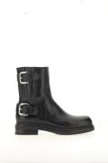 Bottines en cuir à boucles