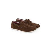 Chaussures bateau en cuir suède