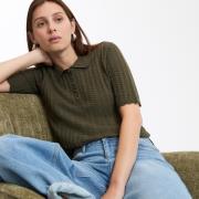 Pull col polo, chemise en fine maille